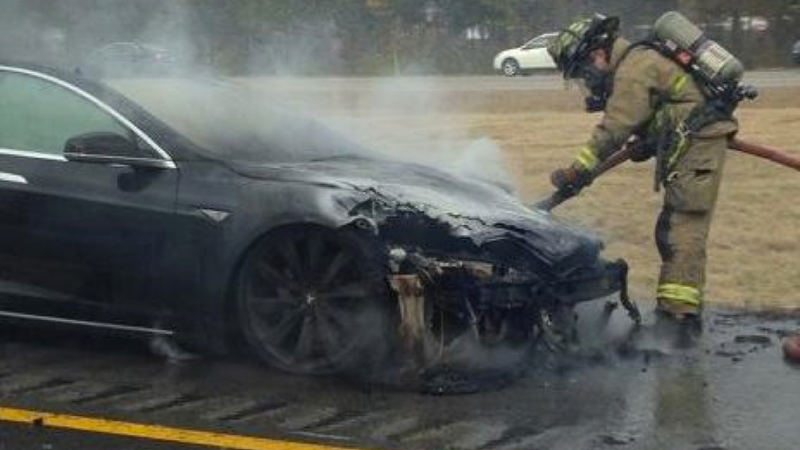 Illustration for article titled A Third Tesla Model S Has Caught Fire
